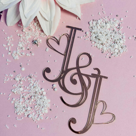 Initialen linear cake topper